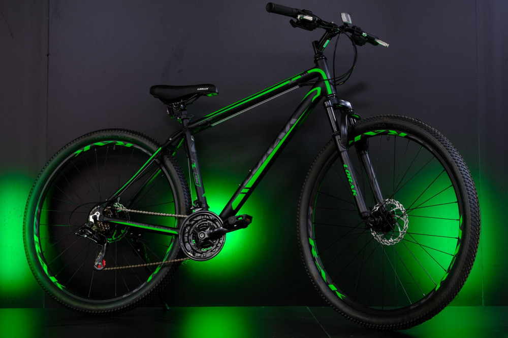 Lorak MAX 190 Матовый Чёрный/Зелёный 17р (на рост 155-173)